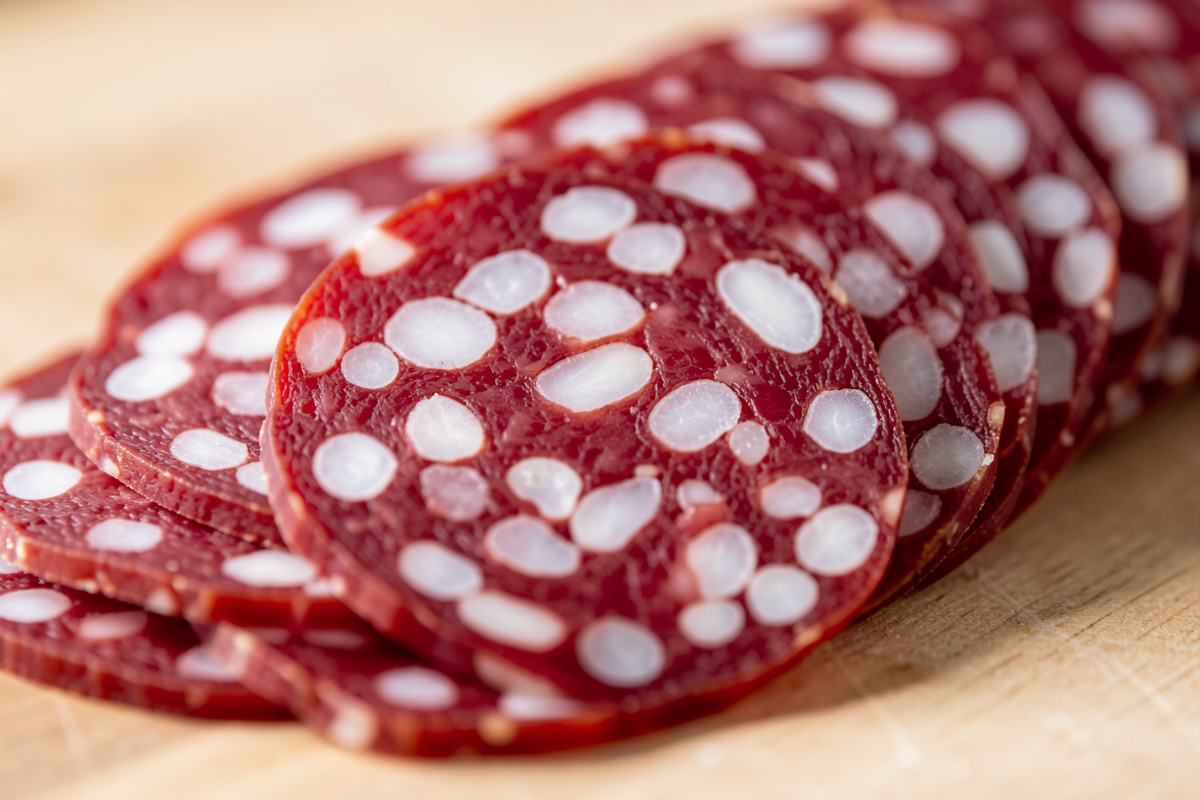 Fat Smear in Salami: What Causes It and How to Prevent It